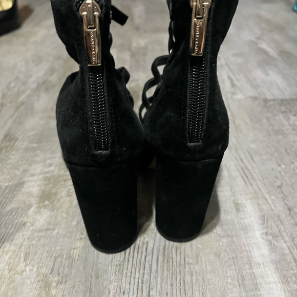 Vince Camuto Davel Suede Black Block Heel Size 6M - Picture 9 of 13